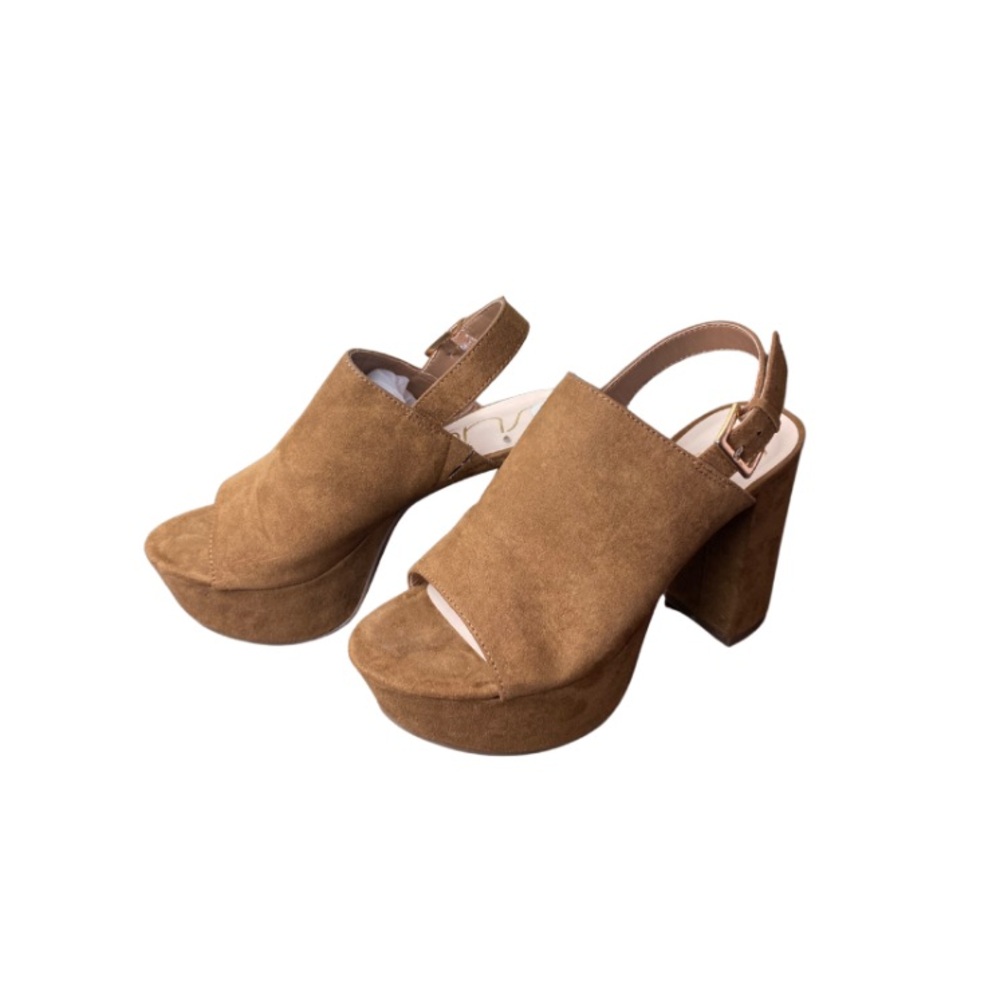 ‼️SOLD ‼️ Brown Platform Heels - Picture 2 of 5